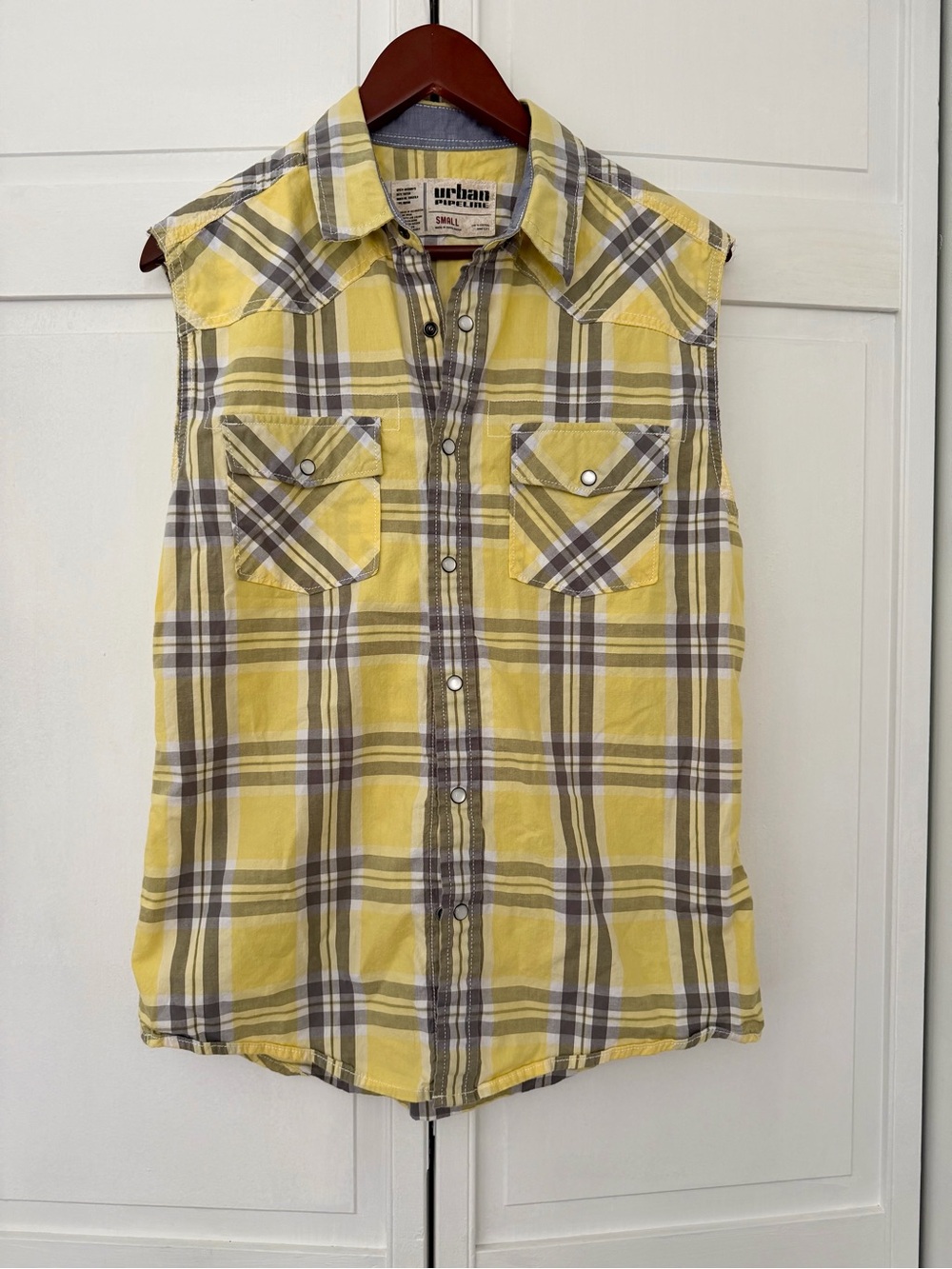 urban pipeline Yellow Plaid Sleeveless Button-Front Shirt
